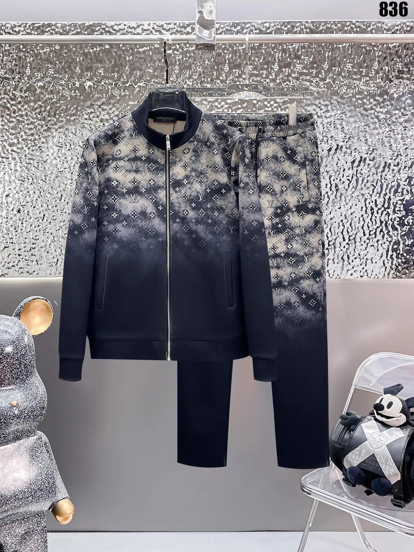 Louis Vuitton Monogram Gradient Track Jacket and Pants Set [836 styles]