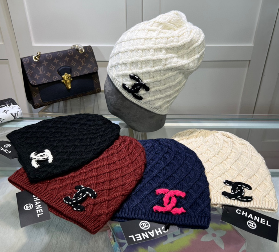Chanel CC Logo Cable Knit Beanie [16 styles]